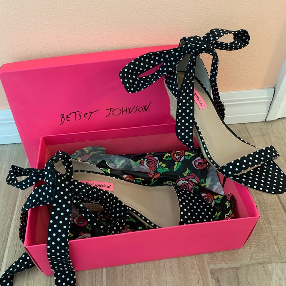 Betsey Johnson polka dot wedges